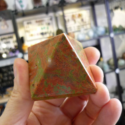 Pyramide en Unakite