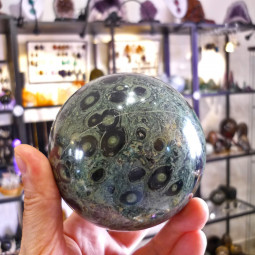 Sphère en Jaspe Kambaba