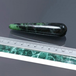 Bâton de massage de Rubis sur Zoïsite