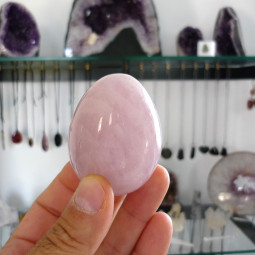 Oeuf en Quartz Rose