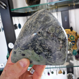 Forme libre en Jaspe Kambaba