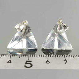 Pendentif Tétraèdre en Cristal de Roche