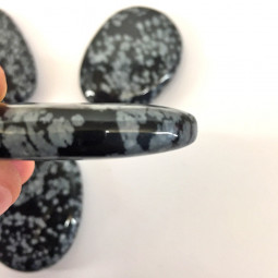 Galet Chakra d'Obsidienne Neige