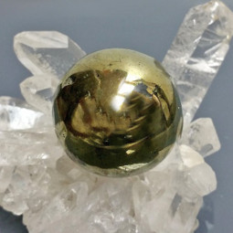 Sphère en Pyrite Vibrations Cristallines