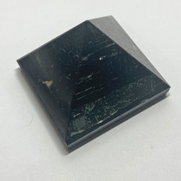 Pyramide en Tourmaline Noire
