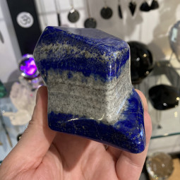 Forme libre en Lapis-Lazuli