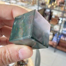 Cube en Jaspe Héliotrope