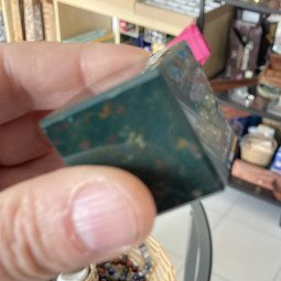 Cube en Jaspe Héliotrope