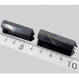 Pendentif en Shungite - Pointe Percée