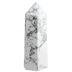 Pointe en Howlite