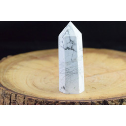 Pointe en Howlite