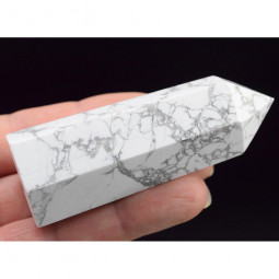 Pointe en Howlite