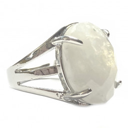 Bague en Pierre de Lune Facettée