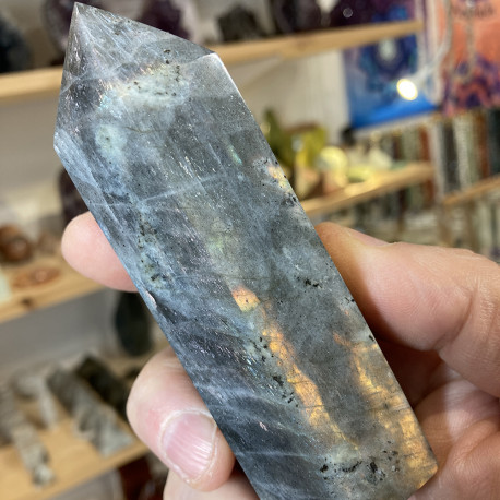 Pointe en Labradorite