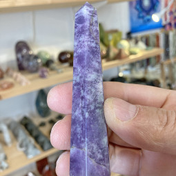 Pointe en Lépidolite Violette 50/60 grammes