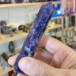 Pointe en Lépidolite Violette 70 grammes
