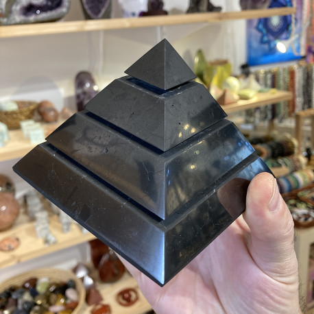 Pyramide Sakkara en Shungite - 10 cm