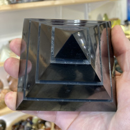 Pyramide Sakkara en Shungite - 10 cm