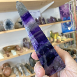 Obélisque en Fluorite Vibrations Cristallines