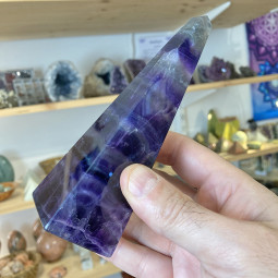 Obélisque en Fluorite Vibrations Cristallines