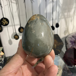 Oeuf en Jaspe Polychrome Vibrations Cristallines