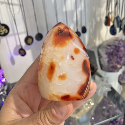 Forme libre en Cornaline Vibrations Cristallines