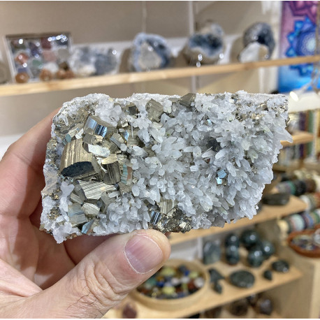 Druse de Cristal de Roche et Pyrite - 385 grammes