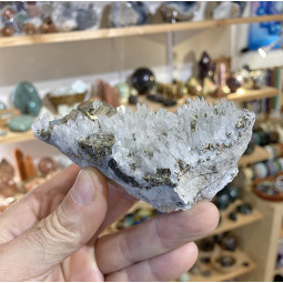 Druse de Cristal de Roche et Pyrite - 385 grammes