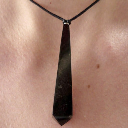 Pendentif en Shungite en Forme d'Obélisque