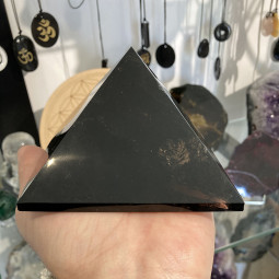 Pyramide en Quartz Fumé - 730 Grammes