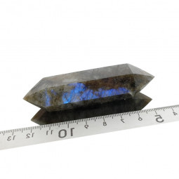Pointe Biterminée en Labradorite