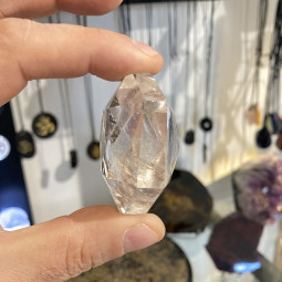 Hexagone en Cristal de Roche - 80 Grammes