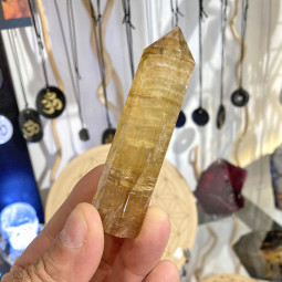 Pointe en Fluorite Jaune - 80 Grammes