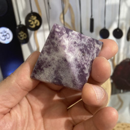 Pyramide en Lépidolite Violette