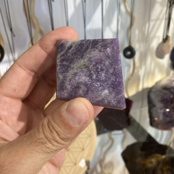 Pyramide en Lépidolite Violette