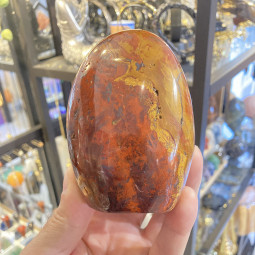 Forme libre en Jaspe Rouge - 477 grammes