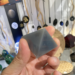 Pyramide en Agate