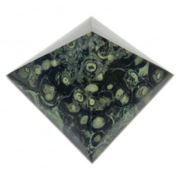 Pyramide en Jaspe Kambaba