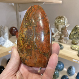 Forme libre en Jaspe Rouge - 620 grammes