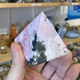 Pyramide en Rhodonite - 150 Grammes
