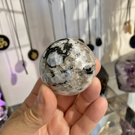 Sphère en Pierre de Lune Blanche 60 mm