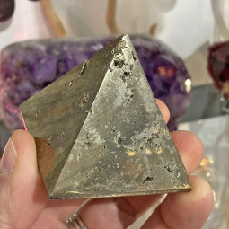 Pyramide en Pyrite - 260 Grammes