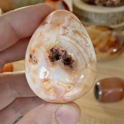 Oeuf en Cornaline - 118 grammes