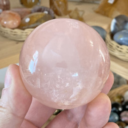 Sphère en Quartz Rose - 304 Grammes
