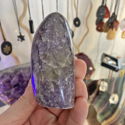 Forme libre en Lépidolite Violette - 320 Grammes