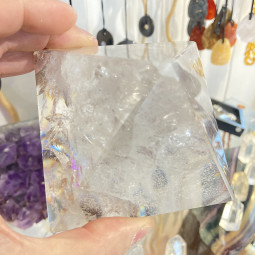 Pyramide en Cristal de Roche - 524 Grammes