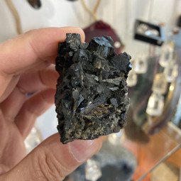 Macle de Tourmaline Noire - Schorl Brut - 144 Grammes