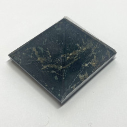 Pyramide en Tourmaline Noire