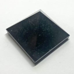 Pyramide en Tourmaline Noire