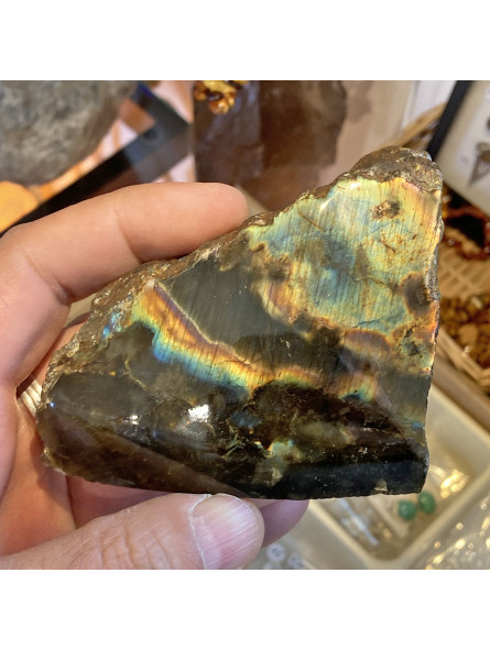 Forme libre en Labradorite - 323 Grammes